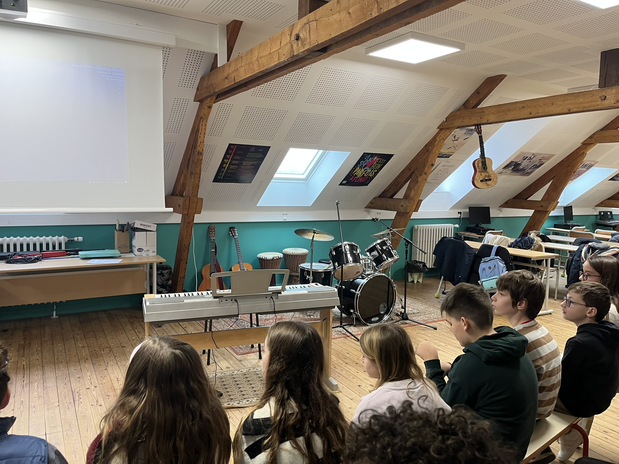 Equipement de musique du Collège et Lycée Notre Dame La Flèche