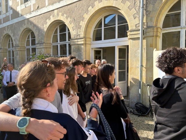 Classe de theatre des 3eme du Collège et Lycée Notre Dame La Flèche